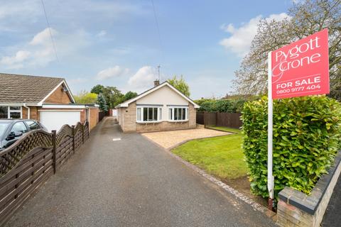 3 bedroom detached bungalow for sale, Longcliffe Road, Grantham, Lincolnshire, NG31