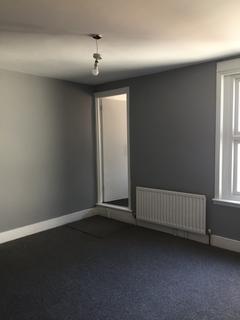 2 bedroom terraced house to rent, Cavendish Road, Rochester, Kent, ME1