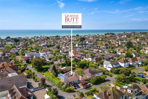 4 bedroom bungalow for sale, South View, East Preston, West Sussex