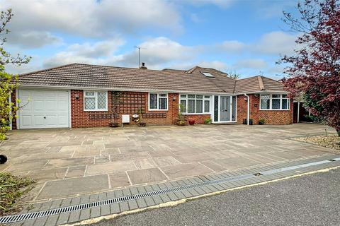 4 bedroom bungalow for sale, South View, East Preston, West Sussex