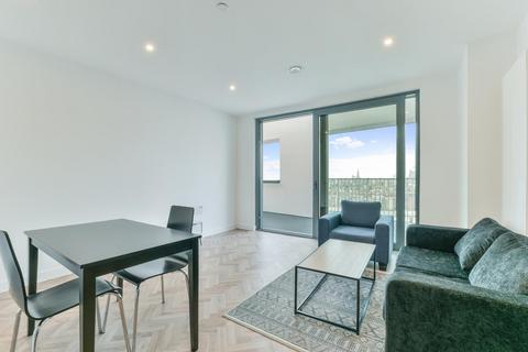 1 bedroom flat to rent, Skyline Apartments, Three Waters, London, E3