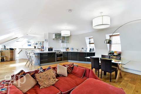2 bedroom flat to rent, Great Marlborough Street W1F