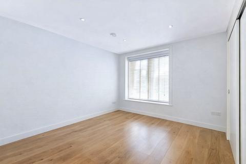 2 bedroom apartment to rent, Great Marlborough Street, Soho, W1F
