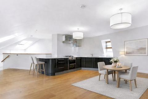 2 bedroom apartment to rent, Great Marlborough Street, Soho, W1F