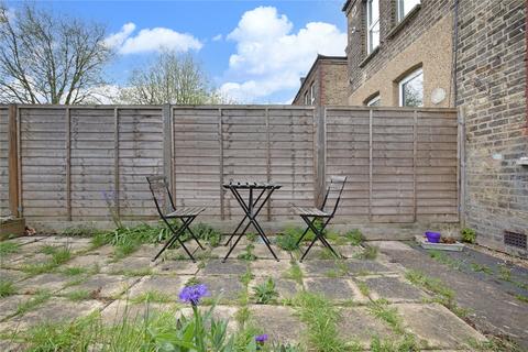 2 bedroom flat for sale, Brettenham Road, Walthamstow, London, E17