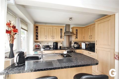 4 bedroom semi-detached house for sale, Cook Close, Ringwood, Hampshire, BH24