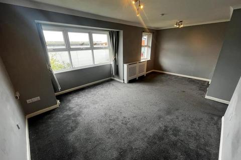 2 bedroom flat to rent, Springside Court, Guildford GU1