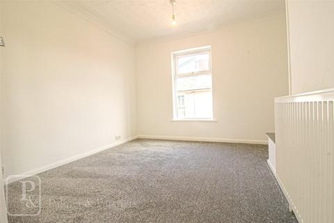 2 bedroom end of terrace house to rent, Victoria Place, Colchester, Essex, CO1