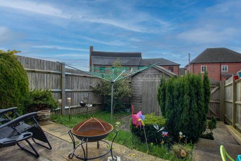 2 bedroom end of terrace house for sale, Greenacre Way, Shaftesbury