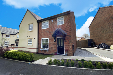 3 bedroom terraced house for sale, Hollin Hall Drive, Longridge PR3