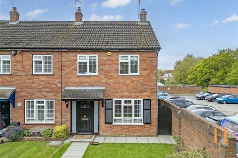 3 bedroom end of terrace house for sale, Doublet Mews, Billericay, Essex, CM11
