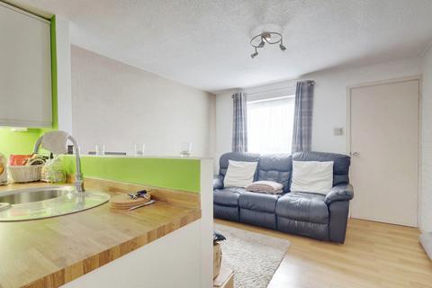 1 bedroom flat to rent, Moreland Road, Wickford, SS11