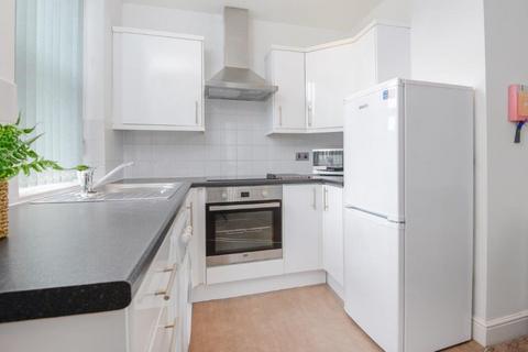 2 bedroom flat to rent, Queen Anne Terrace, Plymouth PL4