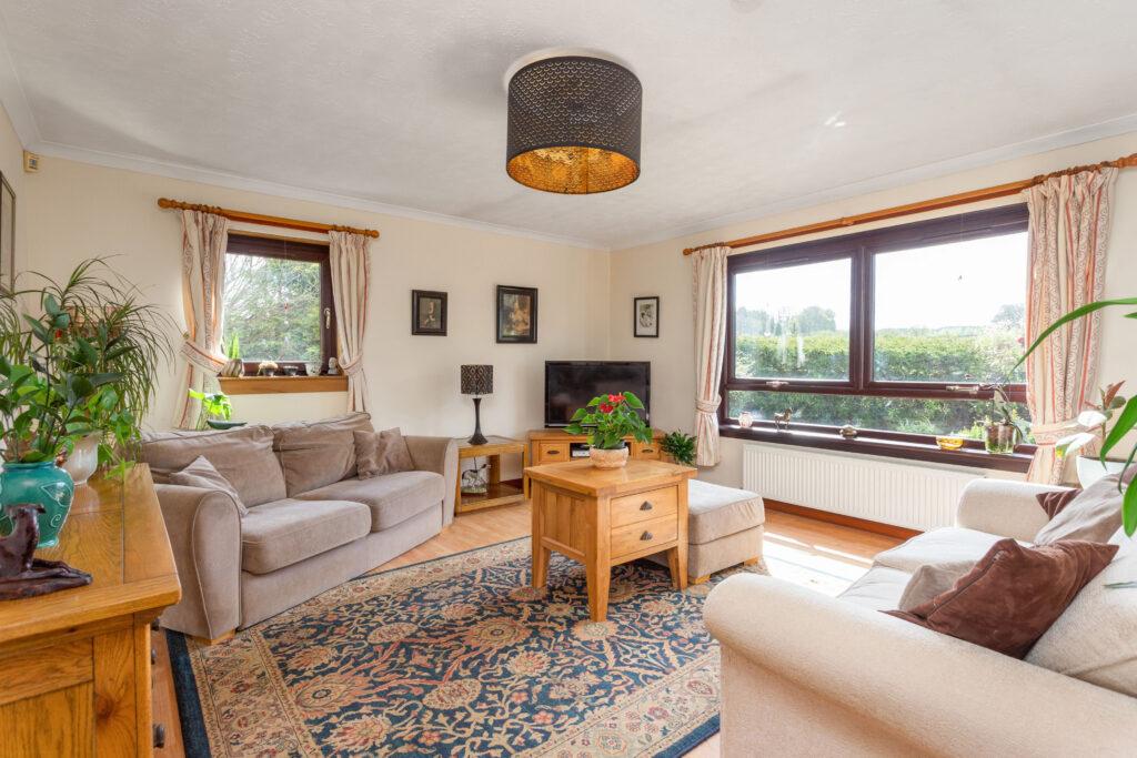 Wit’s End, Avonbridge, FK1 3 bed detached bungalow for sale £249,000