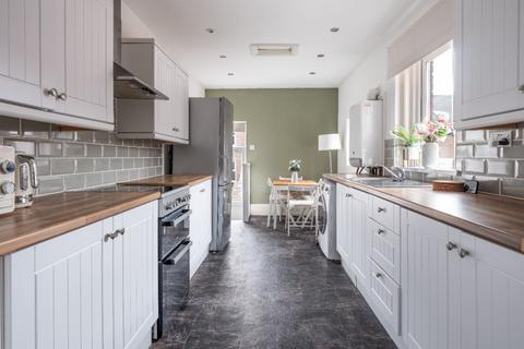 3 bedroom apartment to rent, Thornleigh Road, Newcastle Upon Tyne NE2