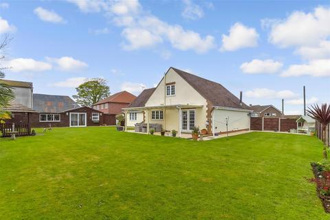 25 Lenacre Lane, Whitfield, Dover, CT16 3HL