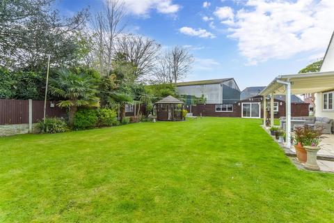 25 Lenacre Lane, Whitfield, Dover, CT16 3HL