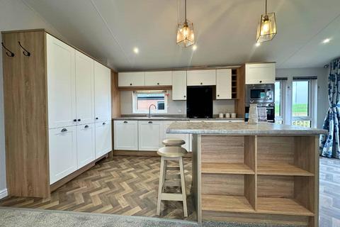 2 bedroom lodge for sale, Northallerton, Yorkshire, DL6