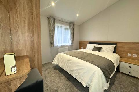 2 bedroom lodge for sale, Northallerton, Yorkshire, DL6