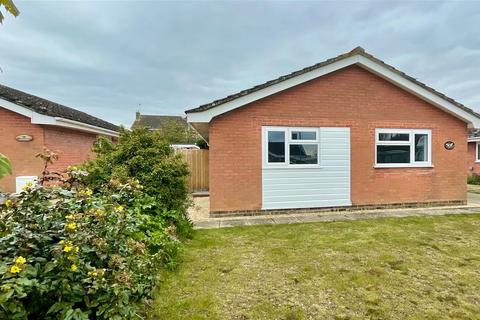 3 bedroom detached bungalow for sale, Cherrywood, Harleston, IP20 9LP