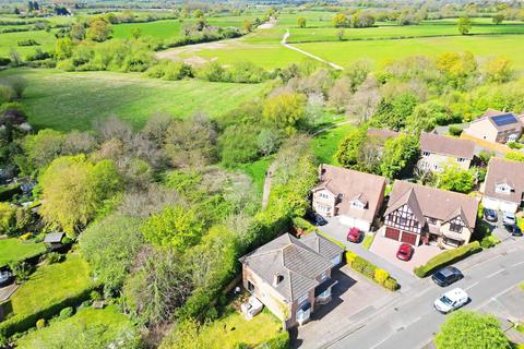 4 bedroom detached house for sale, Greenfield Avenue, Balsall Common, CV7