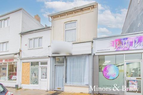 Retail property (high street) to rent, London Road North, Lowestoft, NR32