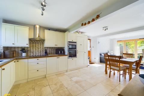 3 bedroom detached house for sale, Tulbrook Stones, Middleton Cheney OX17