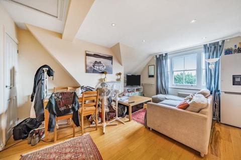 2 bedroom flat for sale, Flat 4, 66 Telford Avenue, London, SW2 4XF
