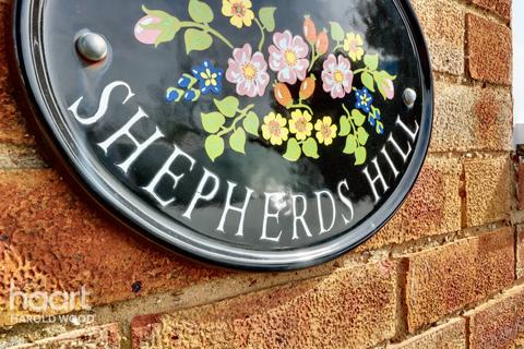 129 Shepherds Hill, Romford, RM3 0NR