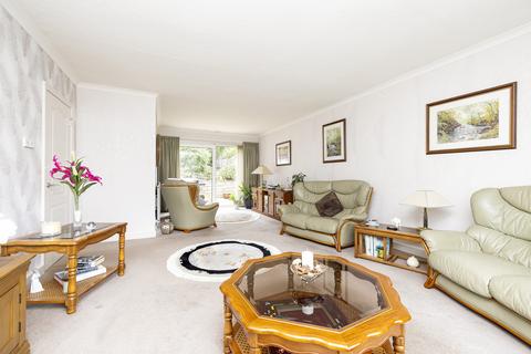 8 Braehead Avenue, Edinburgh, EH4 6BA