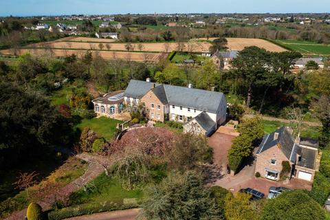 7 bedroom detached house for sale, St Peter