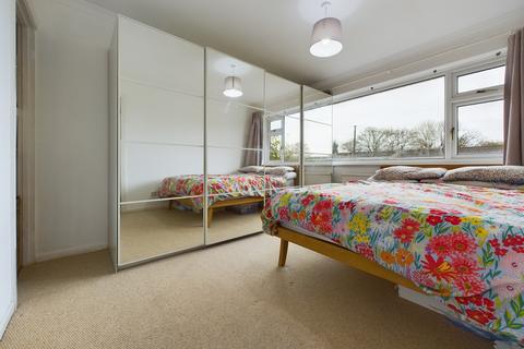 3 bedroom semi-detached house for sale, Blaen-Y-Coed, Rhiwbina, Cardiff. CF14