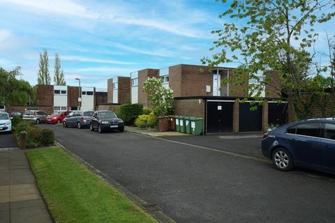 2 bedroom apartment for sale, Tinniswood, Preston PR2