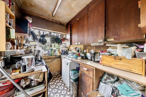1 Myrtle Gardens, London, W7 3JQ