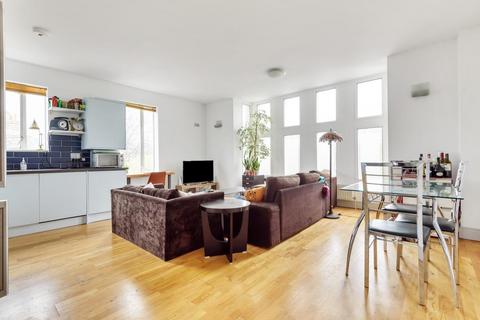 3 bedroom flat for sale, Caldwell Street, Stockwell