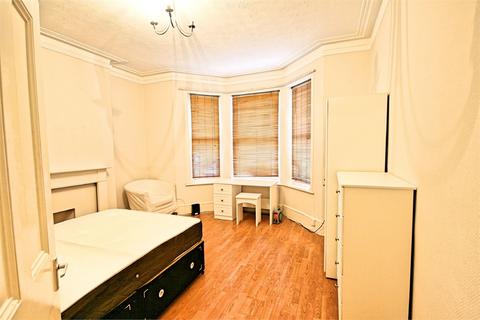 undefined, Aigburth Mansions, Oval SW9