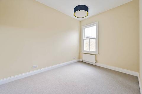 3 bedroom semi-detached house to rent, Martindale Road, Balham, London, SW12