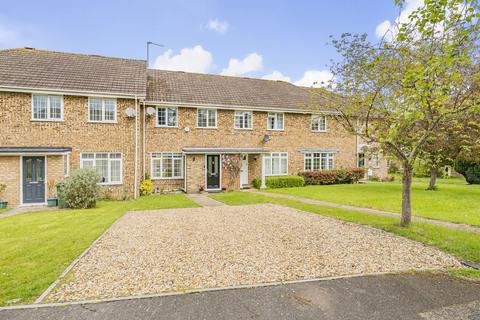 16 Ecob Close, Guildford, GU3 3HP