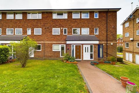 3 bedroom maisonette for sale, Denham Close, Maidenhead, Berkshire, SL6