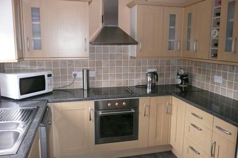2 bedroom end of terrace house to rent, Bull Stag Green, Hatfield, Hertfordshire