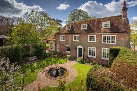 7 bedroom detached house for sale, St. Peters Street, Bishops Waltham, Southampton, Hampshire, SO32