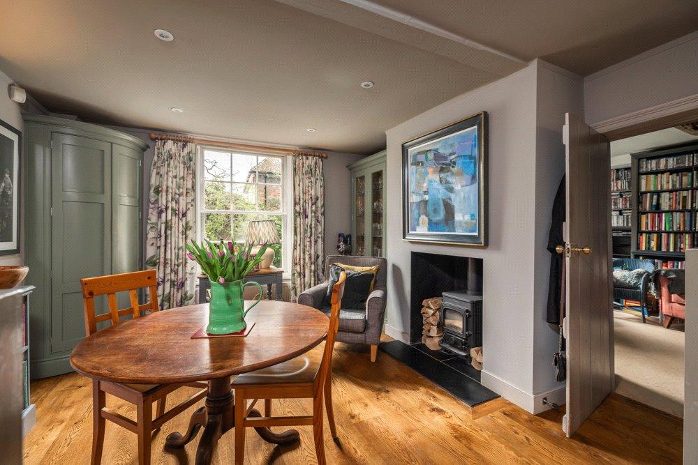 Breakfast Room
