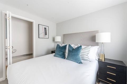 2 bedroom flat to rent, Fulham Road, Chelsea, London, SW3