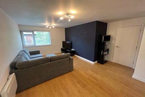 2 bedroom flat to rent, Hudson Court, Salford, M50 2UF