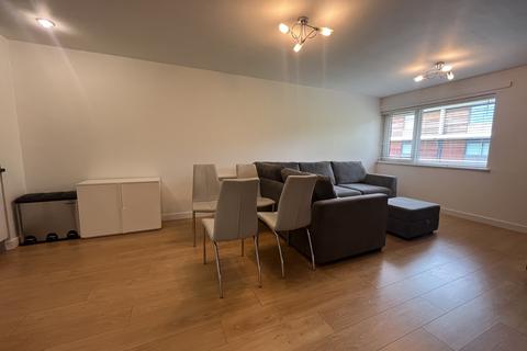 2 bedroom apartment to rent, Hudson Court, Broadway Salford, M50 2UF