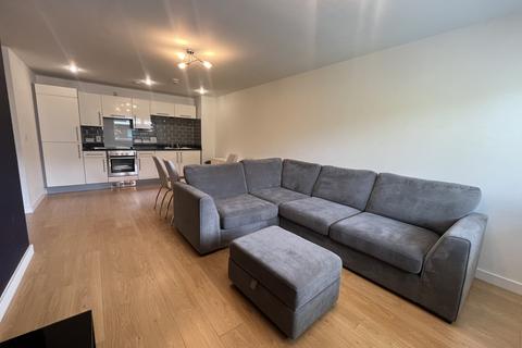 2 bedroom apartment to rent, Hudson Court, Broadway Salford, M50 2UF