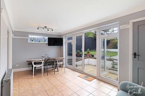 81 Crows Road, Epping, CM16 5DH