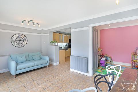 81 Crows Road, Epping, CM16 5DH