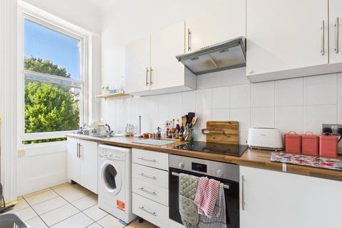 2 bedroom apartment to rent, Buckingham Road, Brighton, BN1