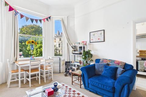 2 bedroom apartment to rent, Buckingham Road, Brighton, BN1